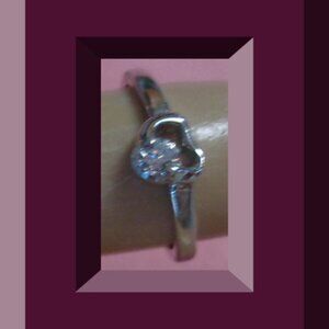 Silver Tone Heart Design Band Promise Ring With Clear Crystal Size 6.5